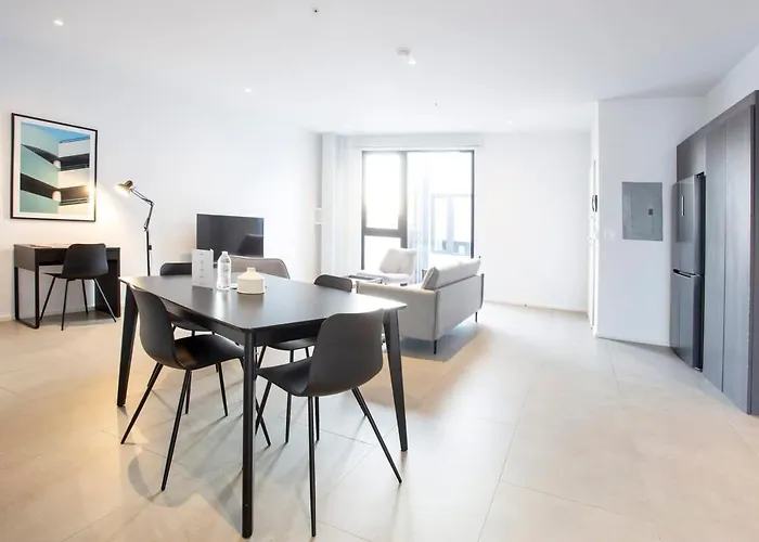 Bright 1Br With Pool In Casco Antiguo